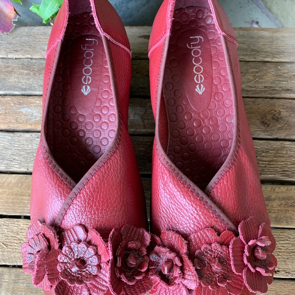 🔵 NewChic Red Leather Vintage Flower Shoes 7.5